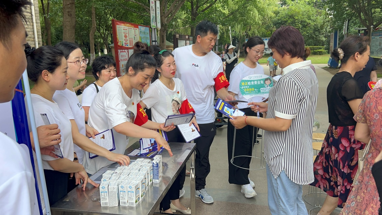 圖片1 圖片1